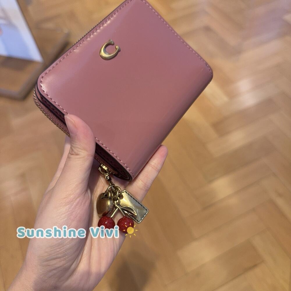 NWT Coach Essential Leather Billfold Wallet with Charms Peony Pink CDC40